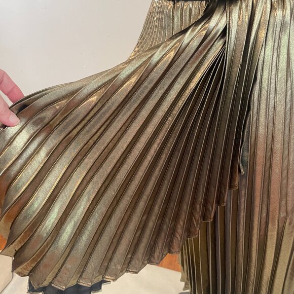 Halogen x Atlantic-Pacific gold lamé waterfall skirt, size large - Picture 4 of 7